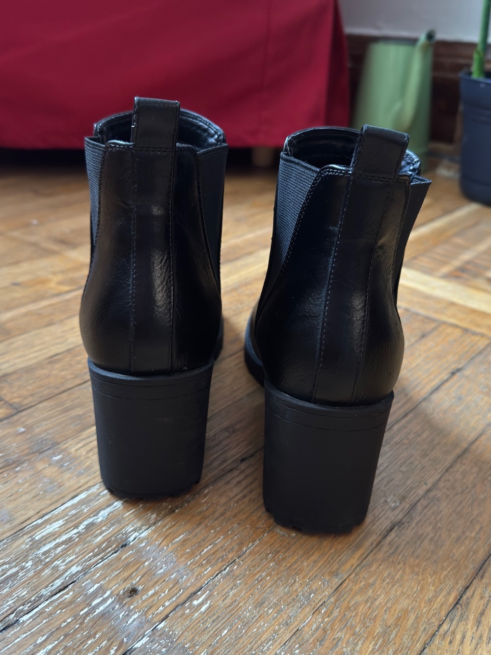 Dirty Laundry Black Chelsea Block Heel Ankle Boots - Women Size 8 - Picture 4 of 8